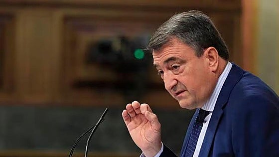 El PNV supone que, si Sánchez aboga por la regeneración democrática, la Ley de Secretos Oficiales «irá como un tiro»