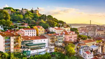 Lisboa por primera vez: los secretos de lujo silencioso de la ciudad con el mejor atardecer de Europa