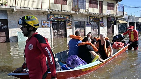 Las fuertes lluvias dejan 90 muertos en el sur de Brasil