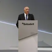 El presidente de Banco Sabadell, Josep Oliu, en la última junta de accionistas de la entidad.