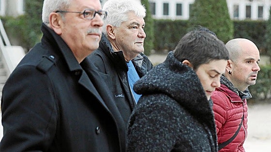 Las víctimas piden casi nueve años de cárcel para el asesino de 'Yoyes' por los homenajes a etarras