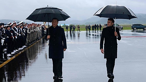 El viaje del presidente chino a Europa: la guerra del coñac y el anzuelo de las inversiones