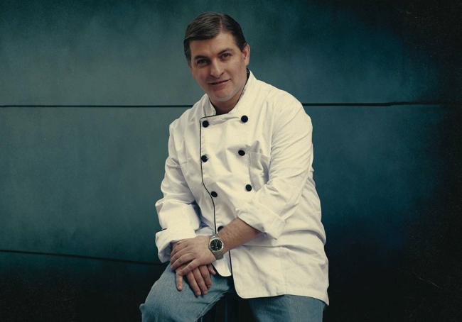 César Román durante su etapa como chef de éxito.