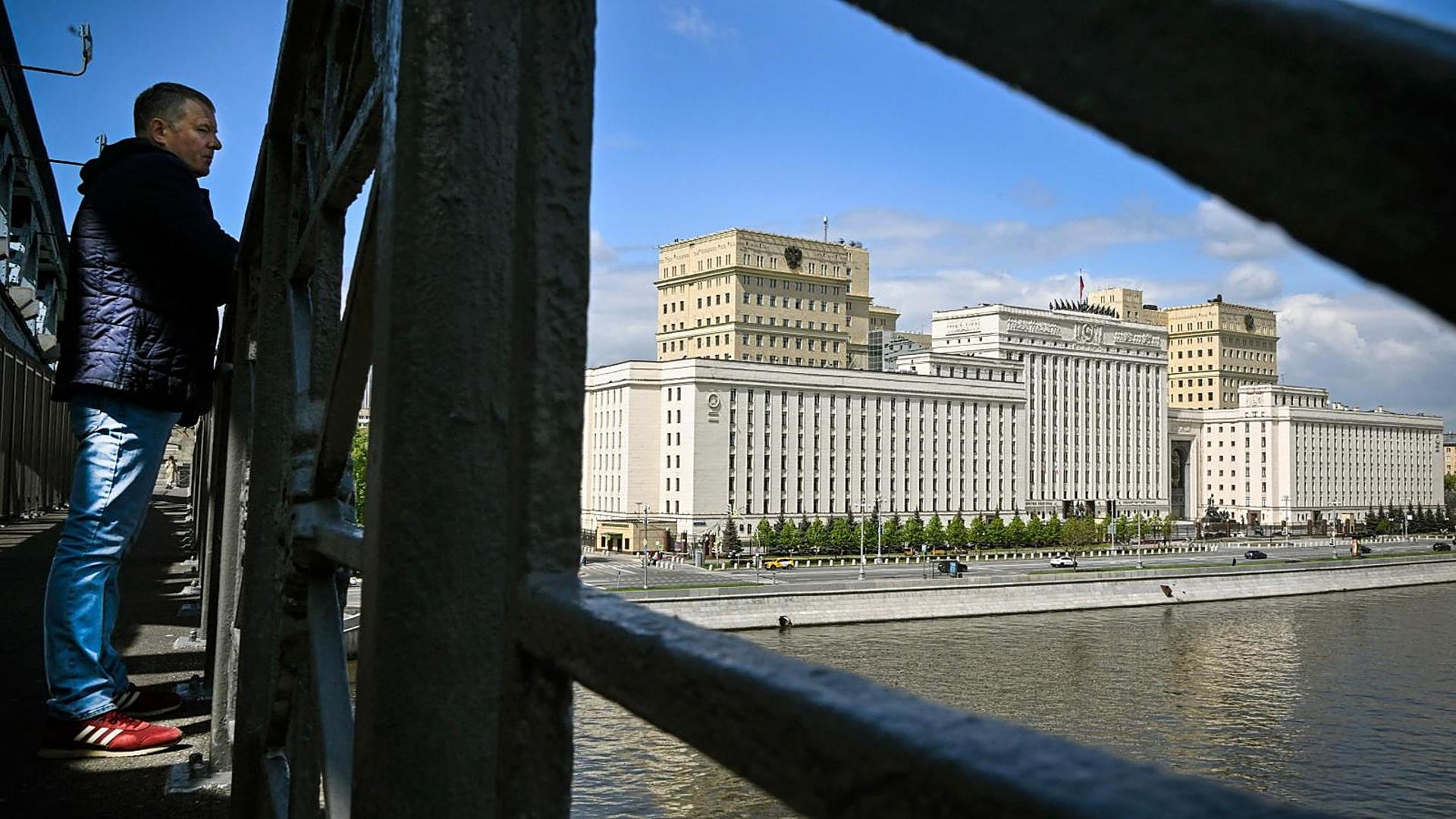 ロシア国防省の汚職スキャンダルで新たな最高司令官が逮捕される