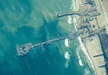 El muelle flotante de EE UU abre una puerta para aliviar la asfixia de Gaza