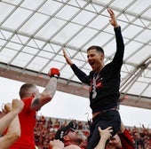 Xabi Alonso celebra la Bundesliga perfecta que ha completado el Bayer Leverkusen.