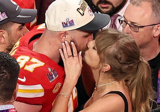 Travis Kelce y Taylor Swift.