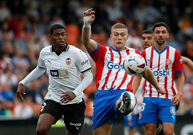 El Girona certifica el tercer puesto en Valencia