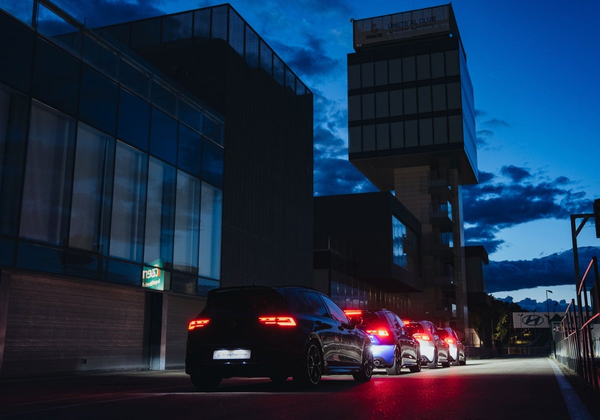 Curso de conducción nocturna en el Jarama