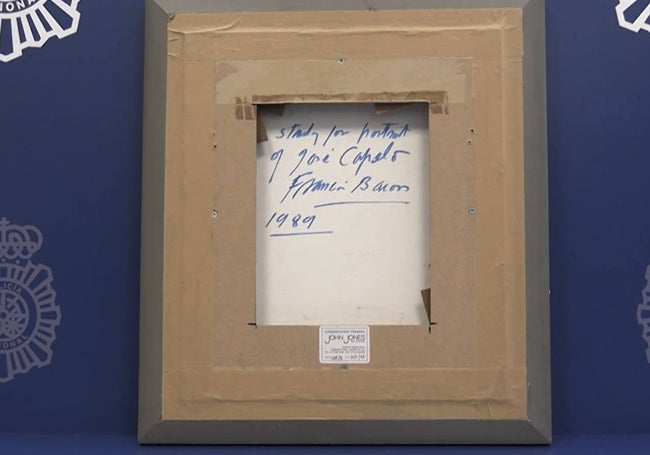 Reverso de la tela recuperada firmada por Francis Bacon.