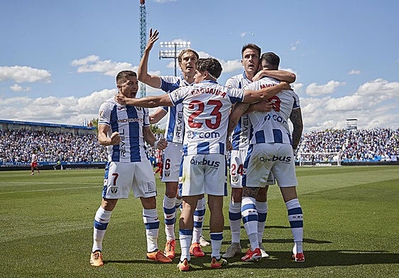 El Leganés celebrando el gol de la voctoria cotra el Sporting de Gijón