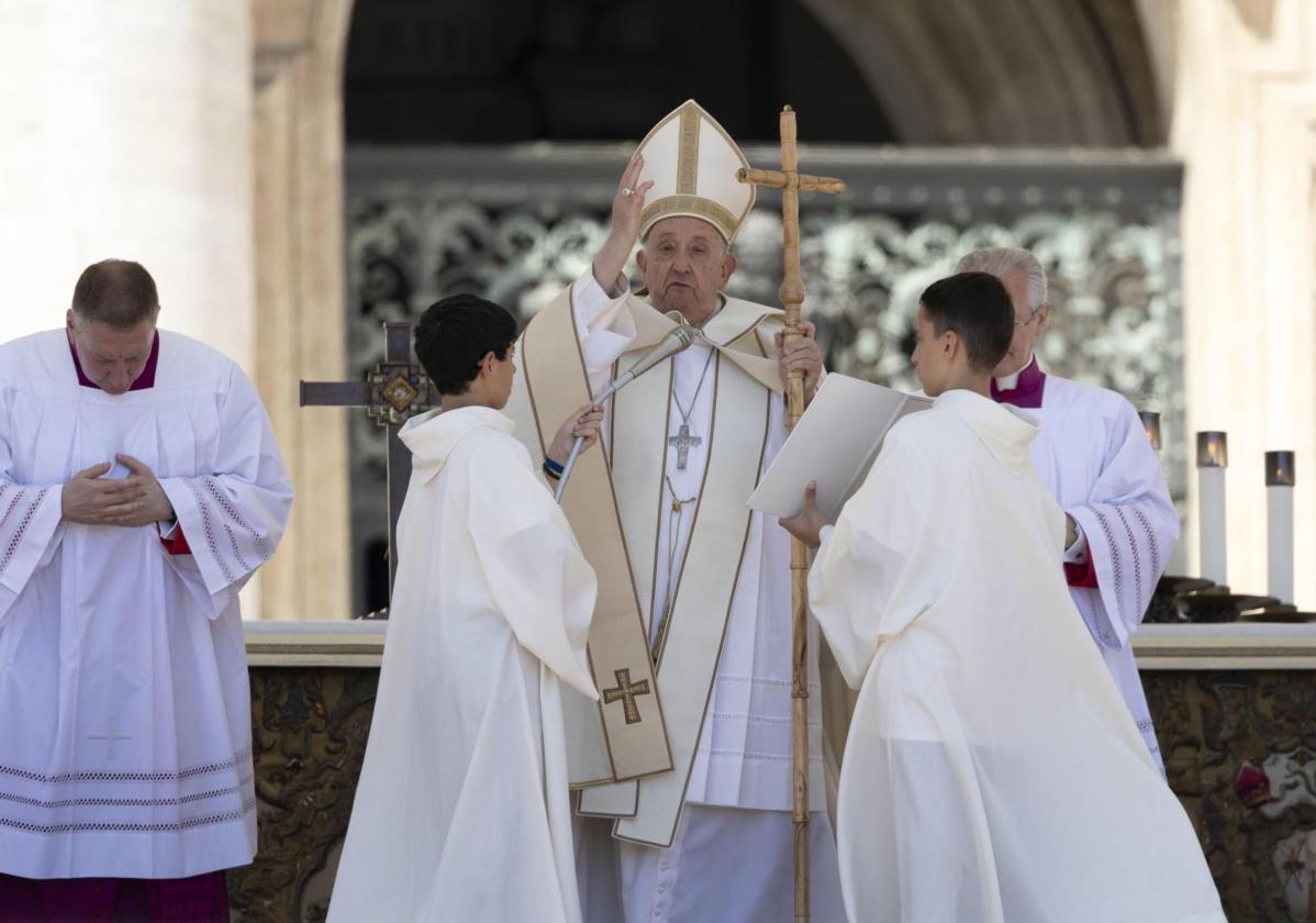 El Papa durante el Angelus de este domingo en el Vaticano.