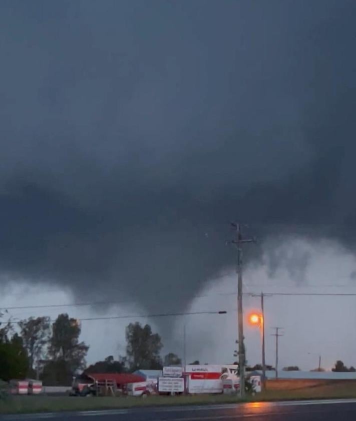 Imagen secundaria 2 - Algunos de los daños causados por la tormenta.