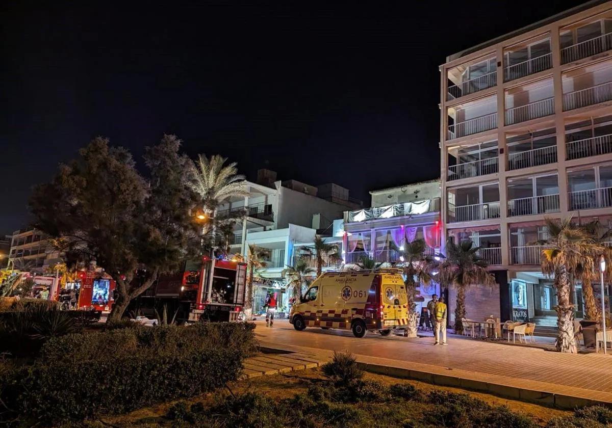 Vista del edificio donde estaba el restaurante siniestrado