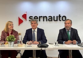 Equipo de Sernauto: Carolina López (comunicación), Francisco Riberas (presidente), José Portilla (director general)