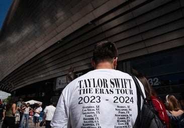 Los fans de Taylor Swift esperan a su reina en Madrid