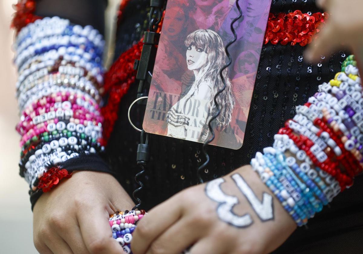 Las 'pulseras de la amistad' de los fans de Taylor.