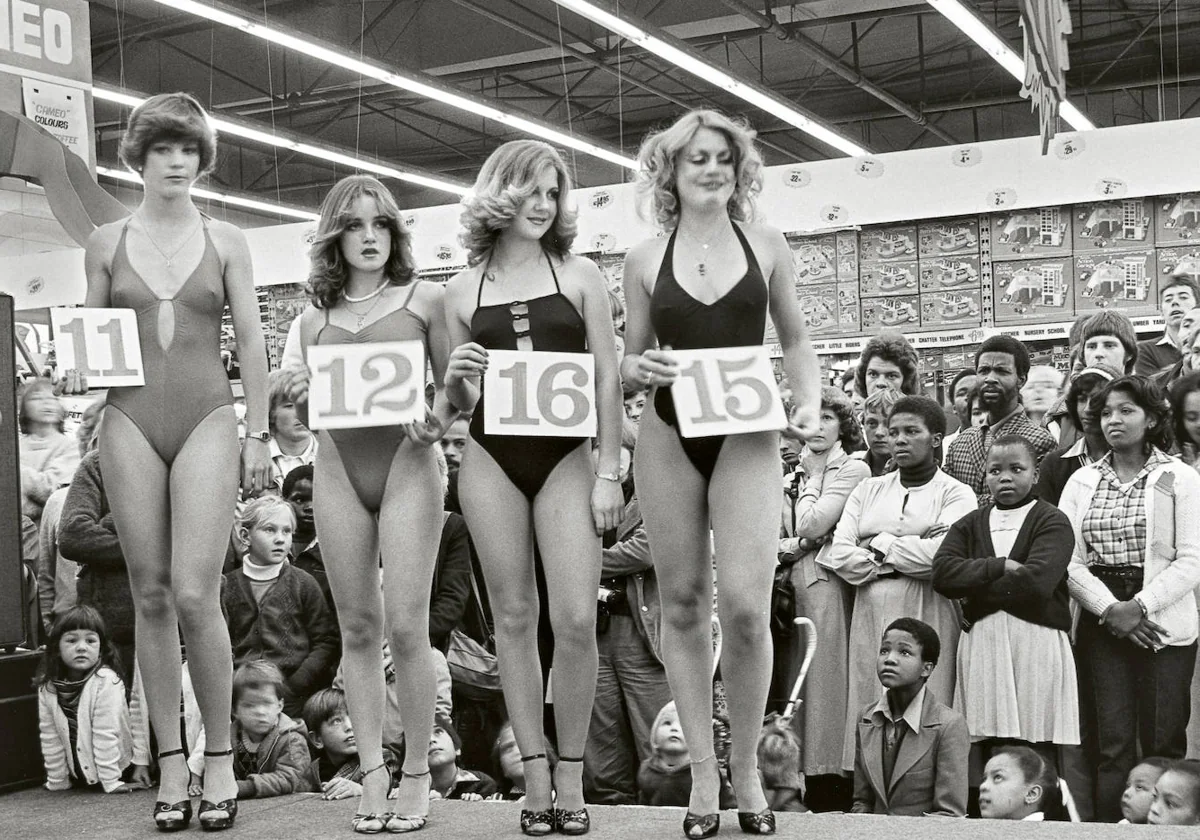 'Sábado por la mañana en el hipermercado: semifinal del concurso Miss Piernas Bonitas, 28 de junio de 1980'