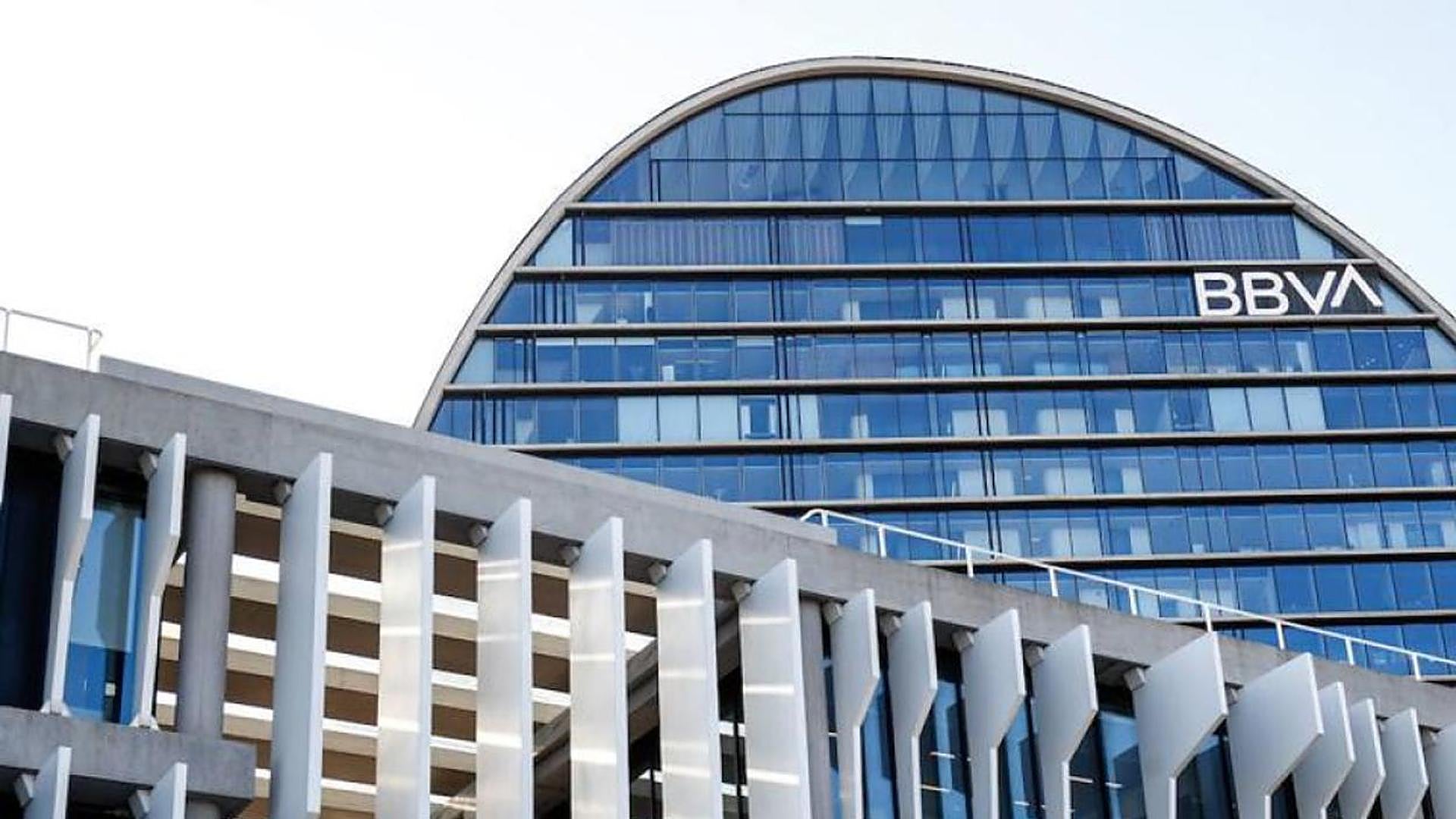 BBVA, Sabadell'deki operasyonunu başlatmak için CNMC'den izin istiyor