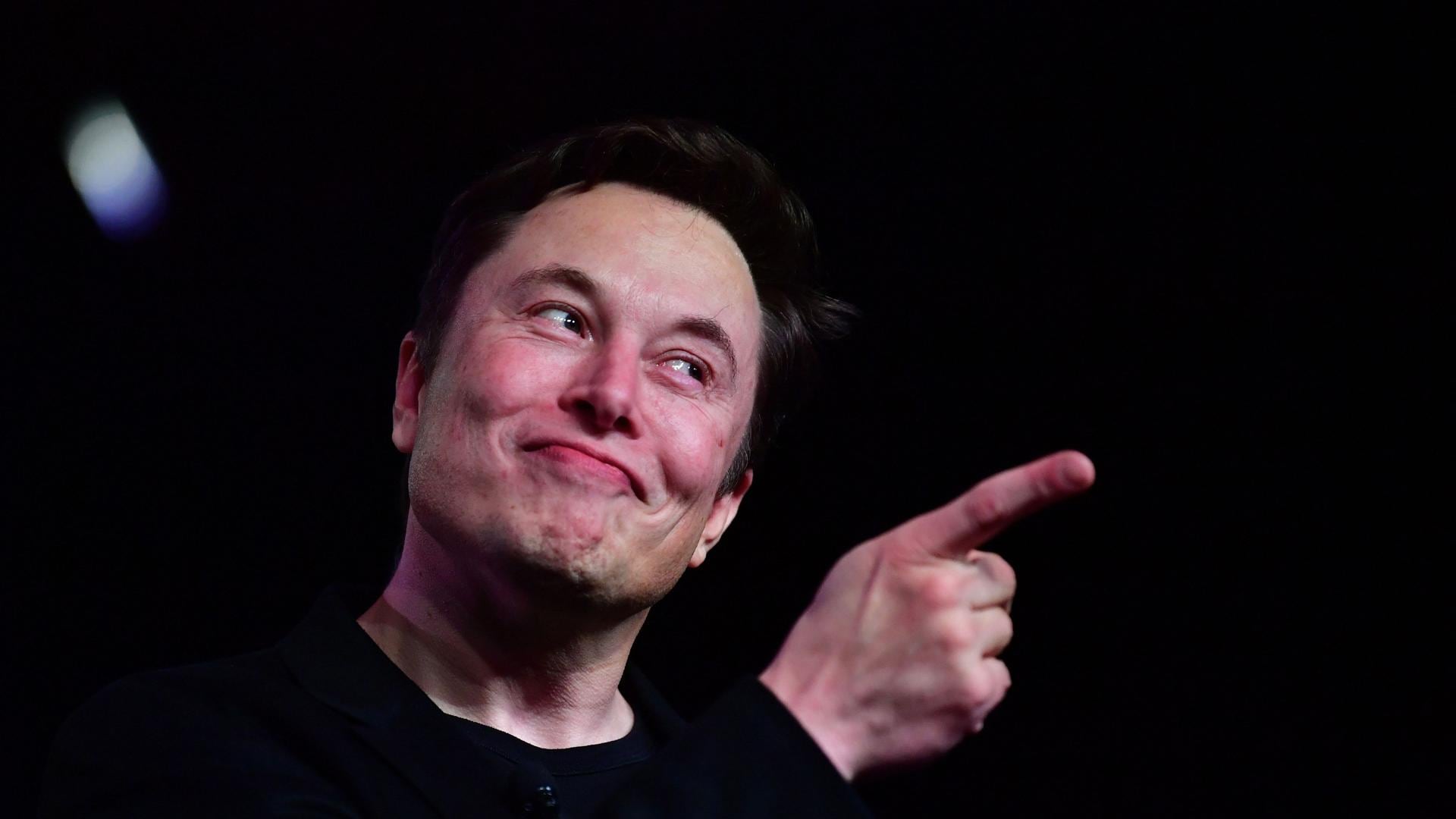 Elon Musk abre la puerta a la pornografía en Twitter | El Correo