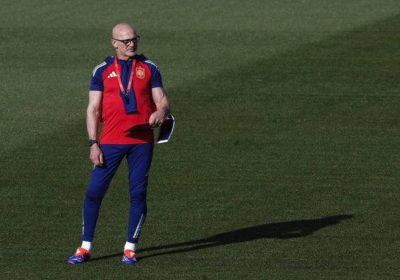 Luis de la Fuente, preparando la participación de España en la Eurocopa.