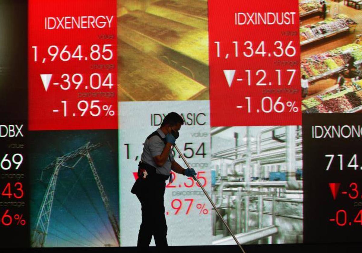 Jornada negra para la banca: Caixa, BBVA y Sabadell sufren en Bolsa en vísperas del BCE