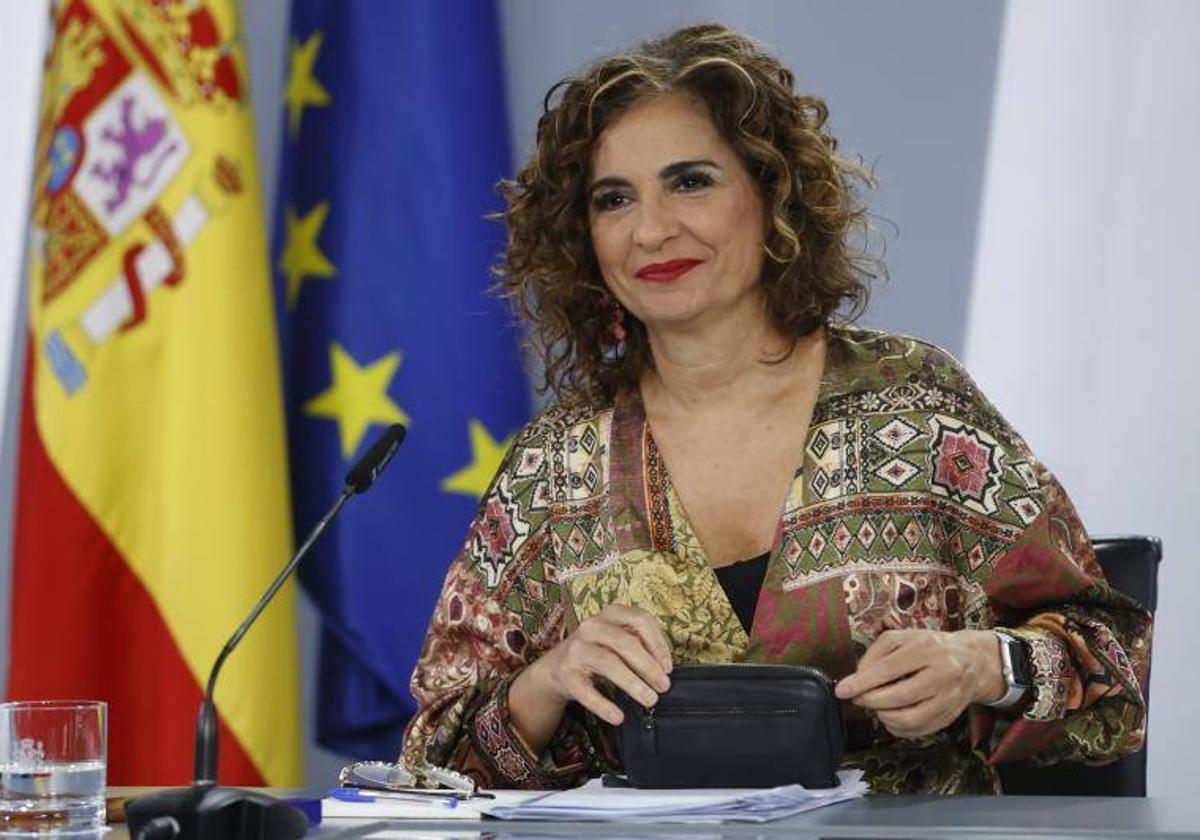 La vicepresidenta y ministra de Hacienda, Mría Jesús Montero.