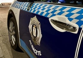 Un cohce de la Policía de Albacete
