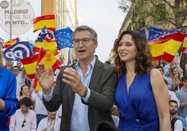 Alberto Núñez Feijóo e Isabel Díaz Ayuso, en el mitin de Madrid.