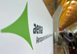 Logo de Aena en el aeropuerto Adolfo Suárez Barajas