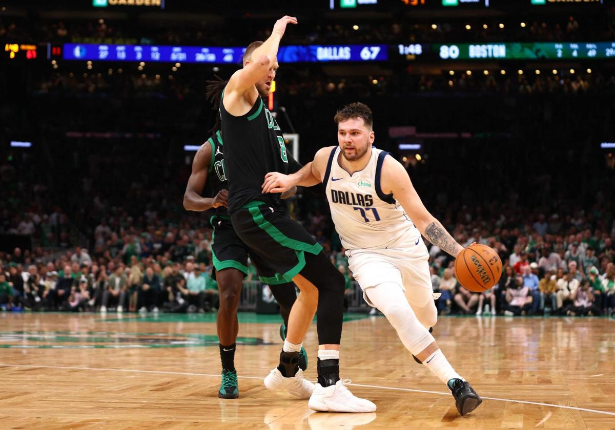 Luka Doncic en el segundo partido de la final contra Boston Celtics