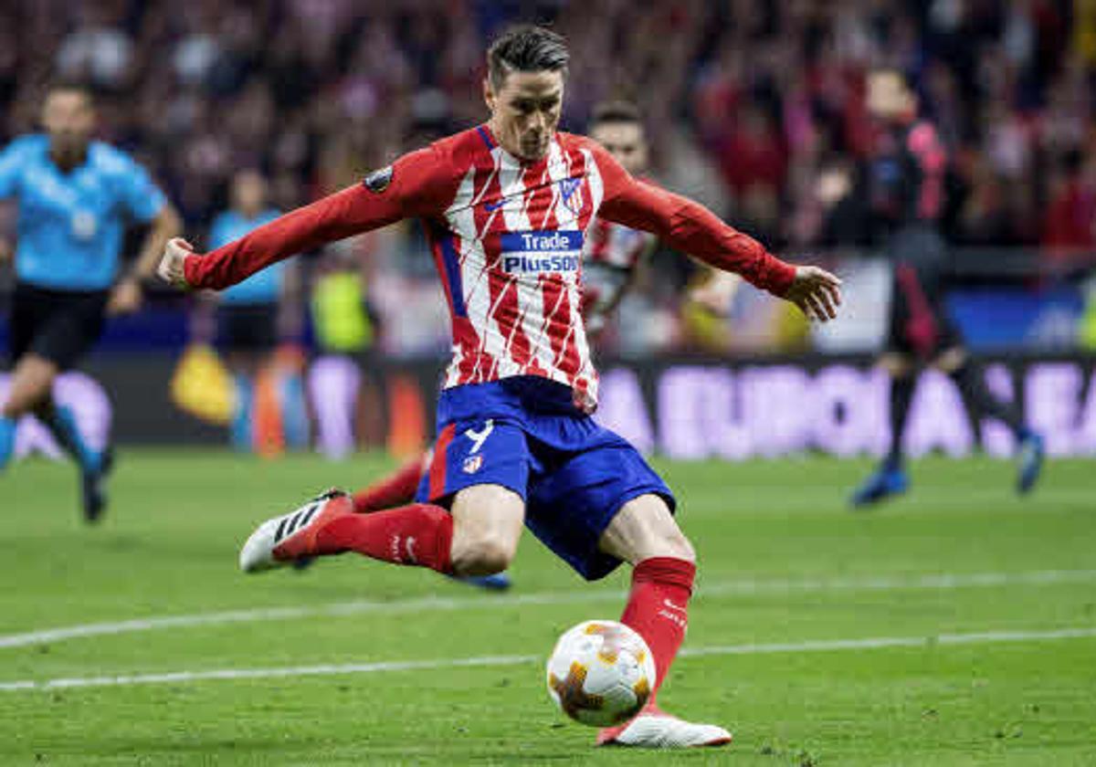 Fernando Torres jugando en el Metropolitano en su última temporada