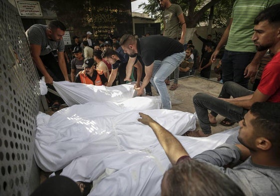 Cientos de muertos en la Franja de Gaza mientras Israel toma represalias tras los ataques de Hamás.