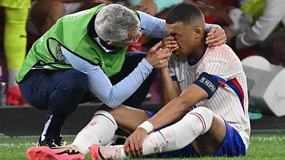 Francia gana, pero no mete miedo y podría perder a Mbappé