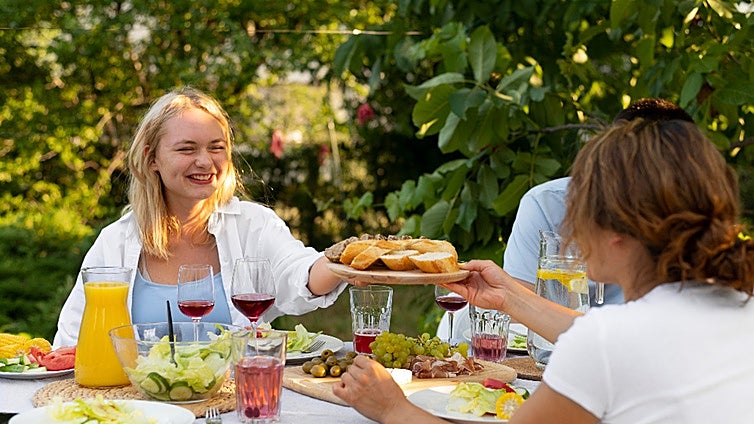 Tus mejores platos al aire libre con estos complementos de Ikea