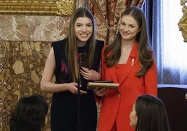 Momento del brindis sorpresa de la Infanta y la Princesa