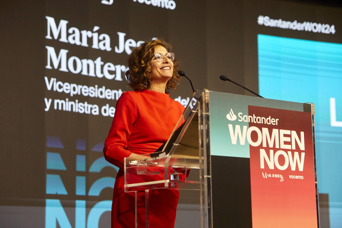 María Jesús Montero, vicepresidenta primera del gobierno y ministra de Hacienda, durante su intervención.