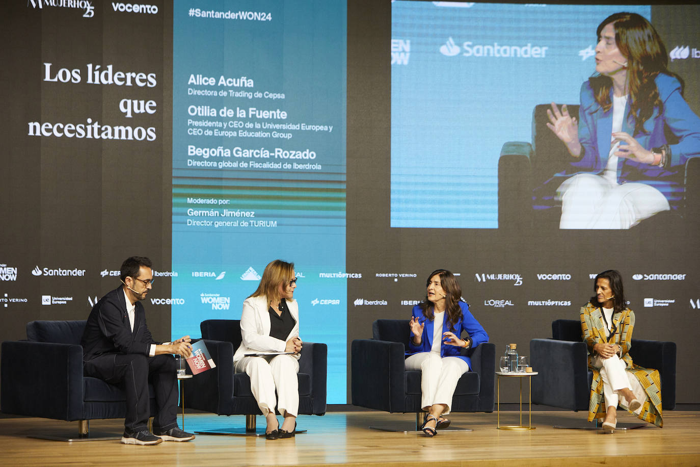 Alice Acuña, directora de Trading de Cepsa; Begoña García-Rozado, directora global de Fiscalidad de Iberdrola, y Otilia de la Fuente, directora de Recursos Humanos de Cepsa.