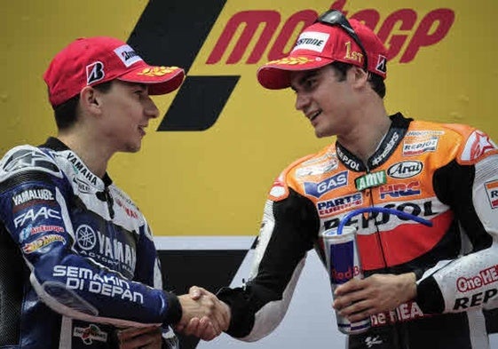 Dani Pedrosa y Jorge Lorenzo en el podio del Gran Premio de Portugal de 2011