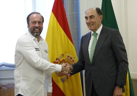 El ministro brasileño de Energía y el presidente de Iberdrola, hoy en Madrid.