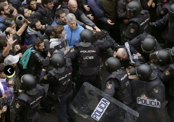 Cargas policiasles el 1-0