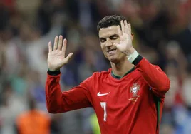 Cristiano Ronaldo pide disculpas a la afición portuguesa tras el penalti que le paró Jan Oblak.