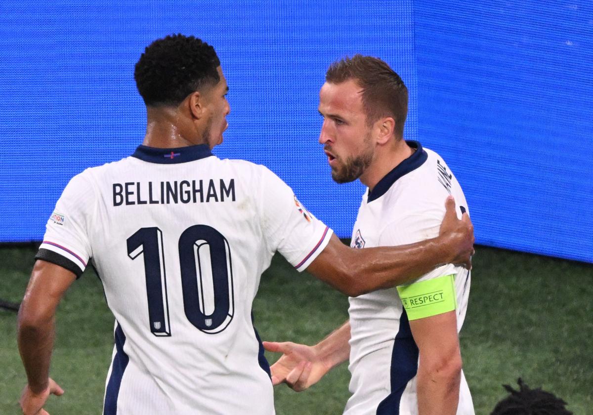 Bellingham celebra junto a Kane uno de los goles del ariete en la Eurocopa.