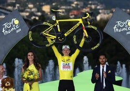 Tadej Pogacar, tras conquistar su tercer Tour de Francia.