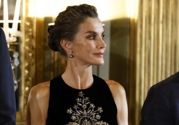 Dior presta un conjunto a doña Letizia