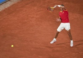 Rafa Nadal, durante su debut en dobles junto a Alcaraz en los Juegos.