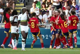 Las jugadoras españolas celebran el gol de Alexia Putellas.