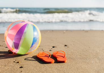 ¿Y tú a qué juegas? Diviértete en la playa y en la piscina con esta selección de pelotas hinchables