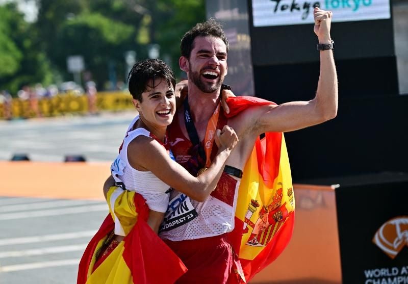 Álvaro Martín y María Pérez buscan la medalla que falta en su palmarés