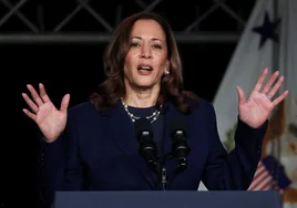 Kamala Harris interviene en un evento en Houston.